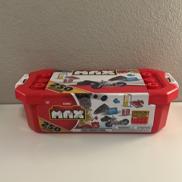 Zuru MAX Building Set 250 Pieces Wheels Windows Doors New in Box! - Picture 2 of 5